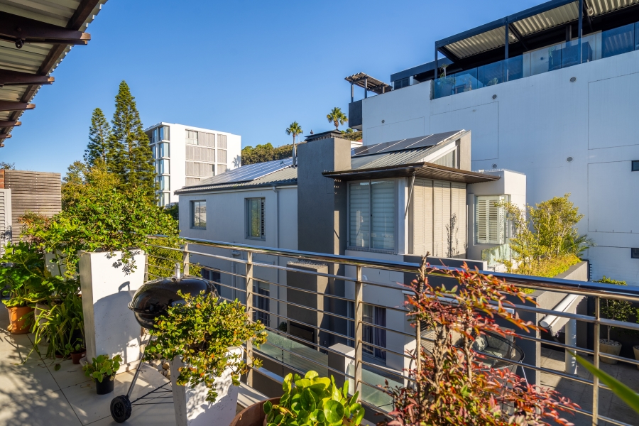 2 Bedroom Property for Sale in Green Point Western Cape